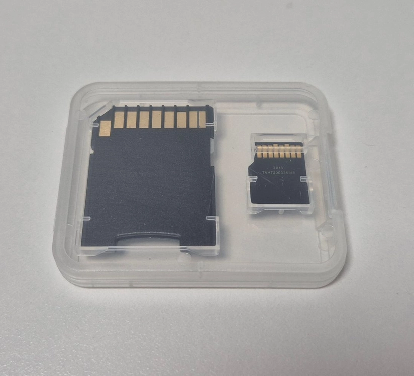 마이크로SD카드 16GB + 어댑터 세트 이미지
