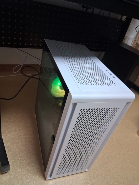 I7 12700F PC 본체 - 안심되는 중고거래