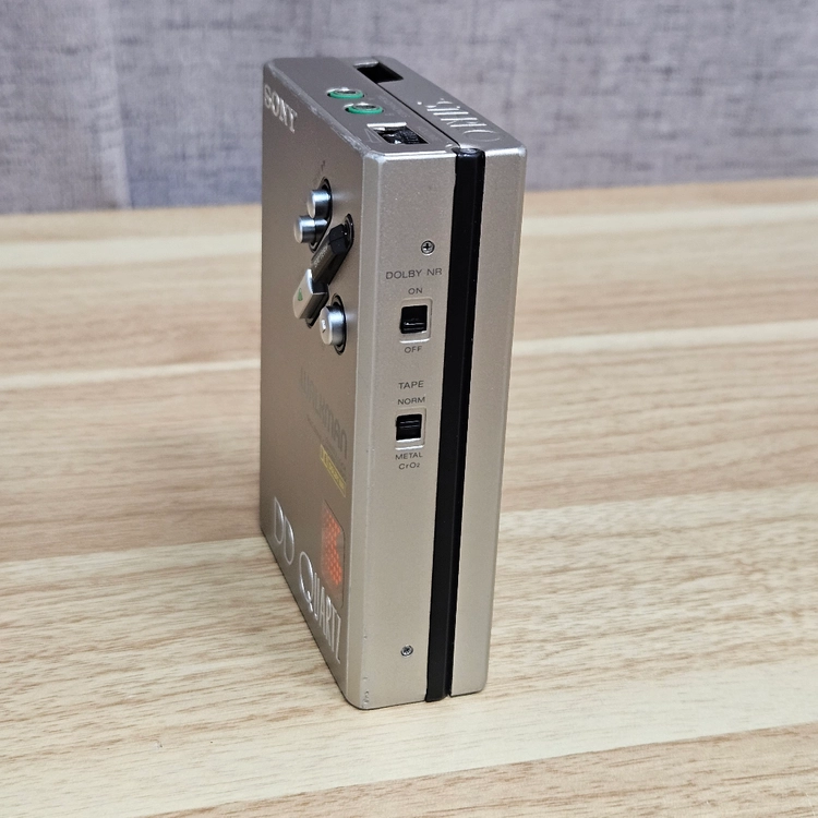SONY WM-DD3 카세트 워크맨 이미지