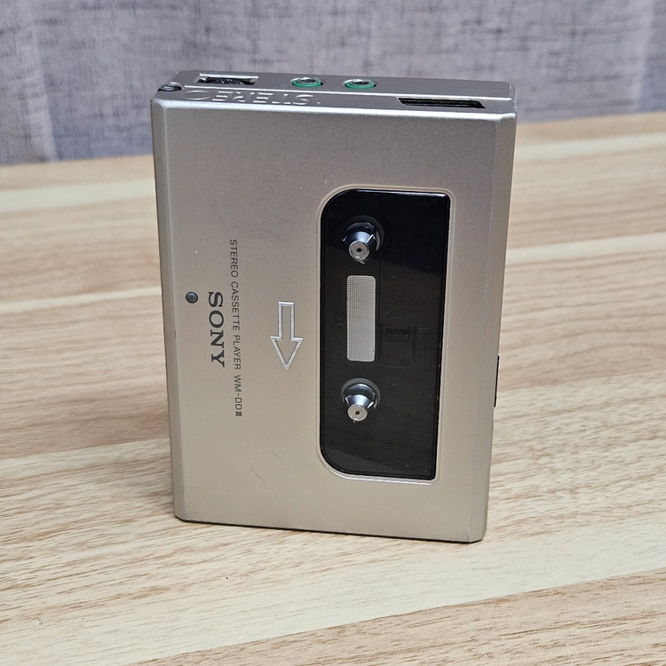 SONY WM-DD3 카세트 워크맨 이미지