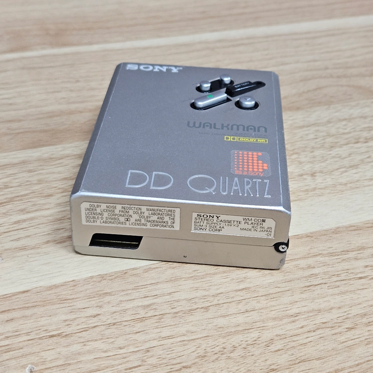 SONY WM-DD3 카세트 워크맨 이미지