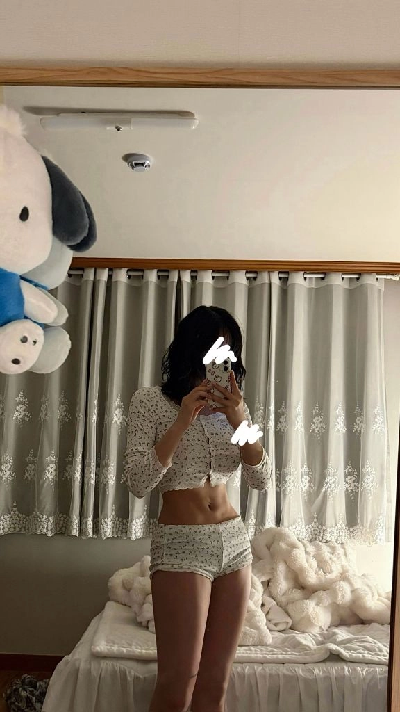 퀸 침대 이미지