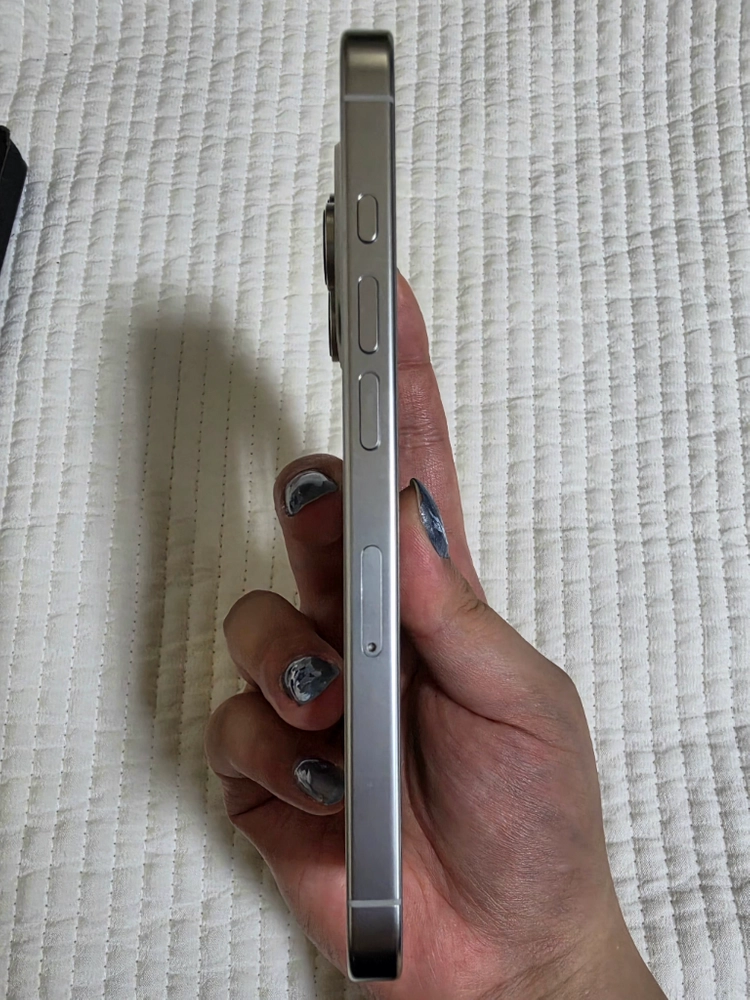 아이폰 16프로 256GB 화이트 티타늄 풀박스 이미지