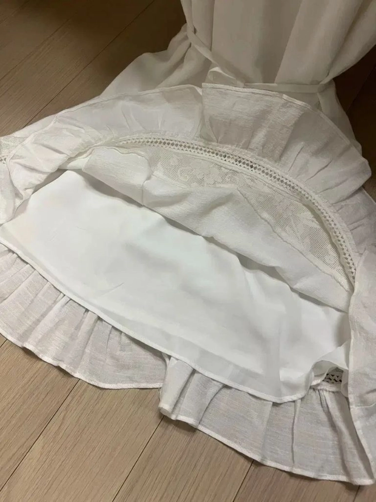 써스데이아일랜드 레이스 배색 태슬 벨트 원피스 화이트 아사면 프릴 러플 이미지