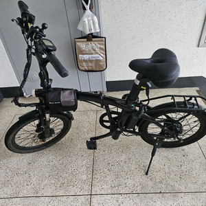 삼천리 전기자전거 Q sf 배터리 두개 이미지