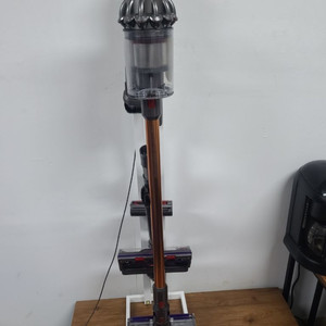 다이슨 무선청소기 V10(거의 A급,삼성배터리교체>1시간14분작동,전체해체,Cleaning완) 이미지