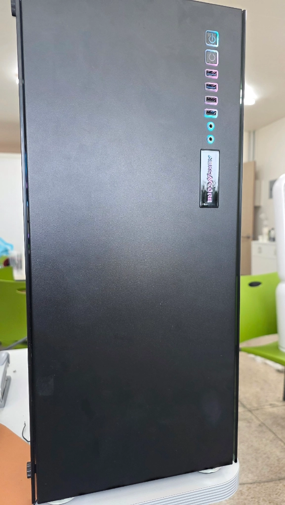 i7 14700kf RTX5070 12GB 이미지