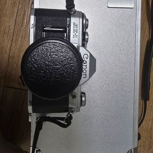 캐논 AE-1 필름 카메라 이미지