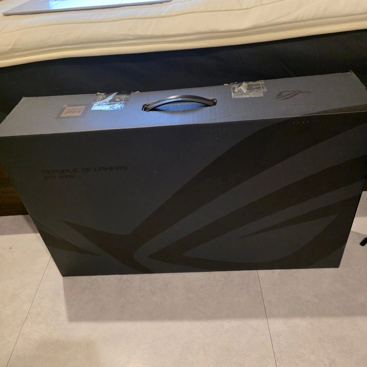 ASUS 제피러스 G16 285h/64g/5070ti+c245w 이미지