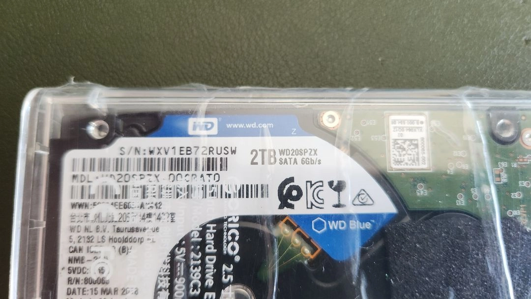 WD BLUE 2TB 2.5 WD20SPZX HDD & 오리코 투명케이스 포함 이미지
