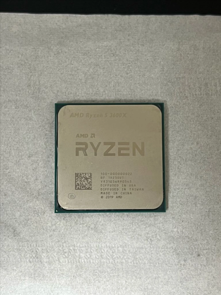 AMD 라이젠5 3600X CPU 이미지