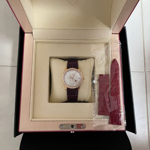 블랑팡 빌레레 데이트 발렌타인 에디션 33mm 풀셋 판매합니다. 이미지
