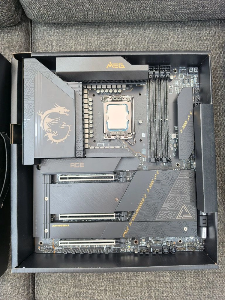 인텔 i9 13900ks + msi meg z790 ace 이미지