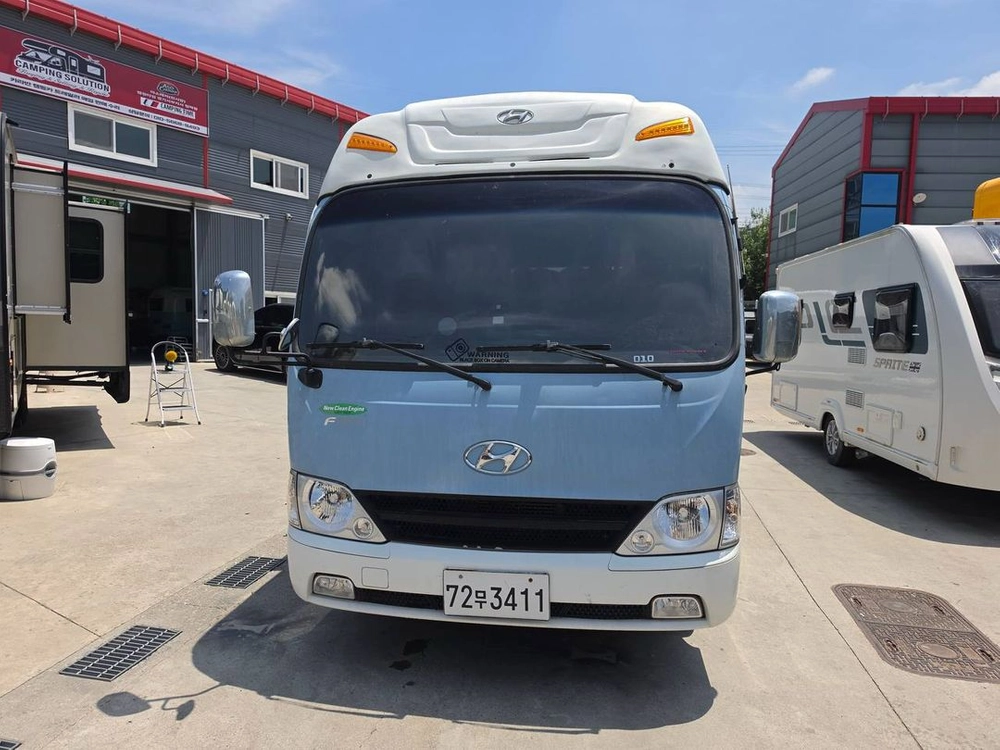 현대 뉴 카운티 캠핑카, 09년식, 1,500만원 [ 인산철 + 인버터 + 25인승 ] 이미지