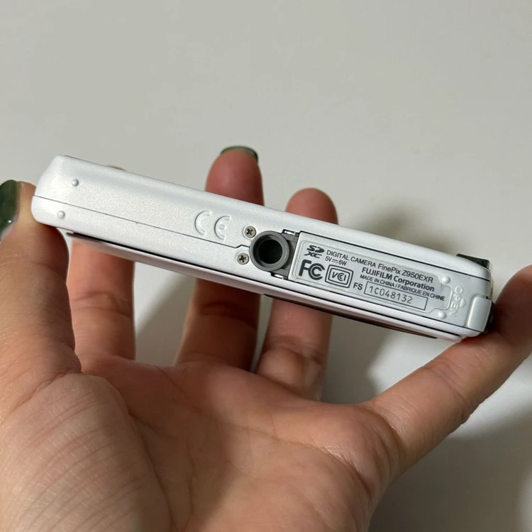 후지필름 파인픽스 z950 빈티지디카 디지털카메라 펄화이트 이미지