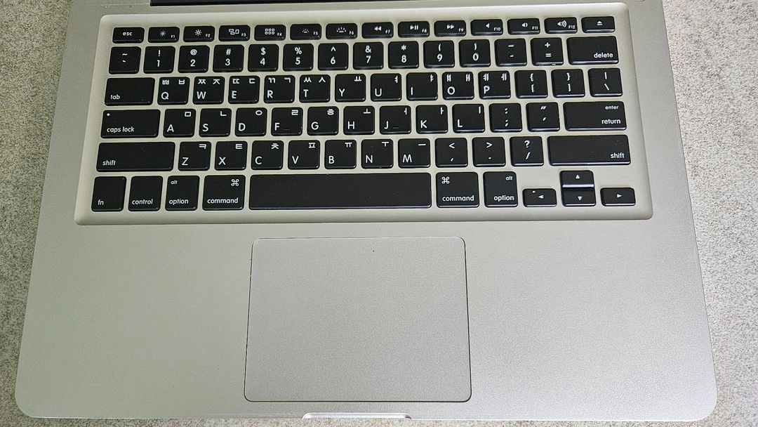 맥북프로 Mid-2012 이미지