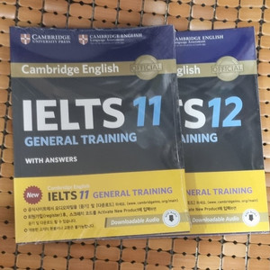 Cambridge IELTS 11,12 Academic Students Book with Answers 이미지