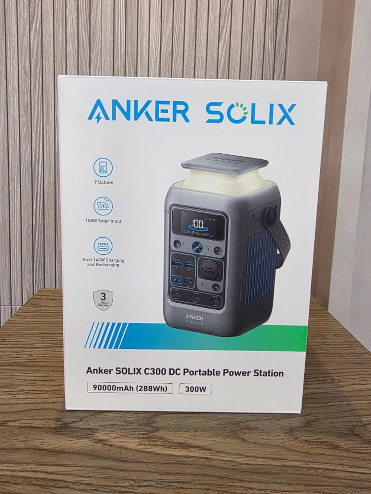 nebula capsule 3 + anker solix c300 이미지