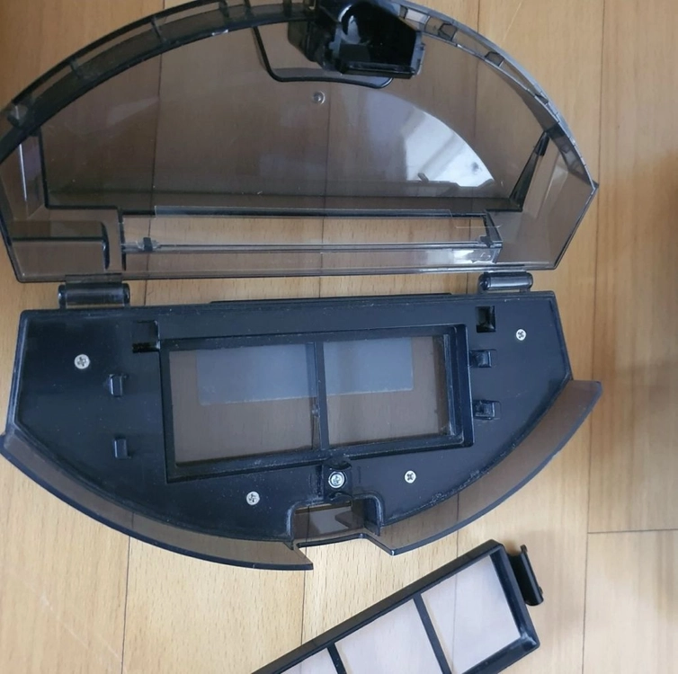 리스타 RX10 로봇청소기 화이트 청소 로봇 로보킹 로보락 본체, 충전 스테이션, 리모컨, 먼지통, 물걸레 등 이미지