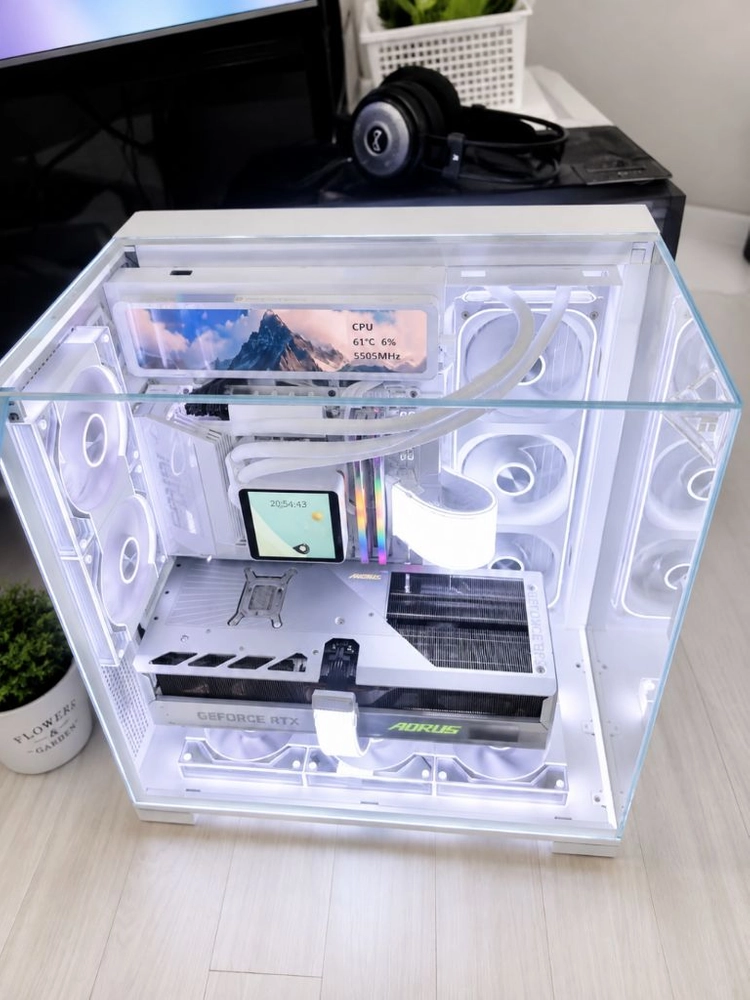 라이젠9 9950X3D RTX5080 어로스마스터 감성PC 팝니다 이미지