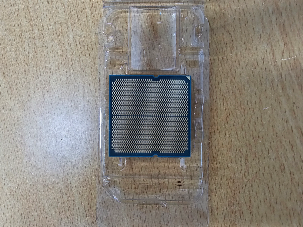 AMD 라이젠7-5세대 8700F 피닉스 8코어 16쓰레드 팝니다. 이미지