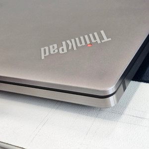 레노버 Z16 라이젠7 PRO 6850H RX6500M 고성능 노트북 이미지