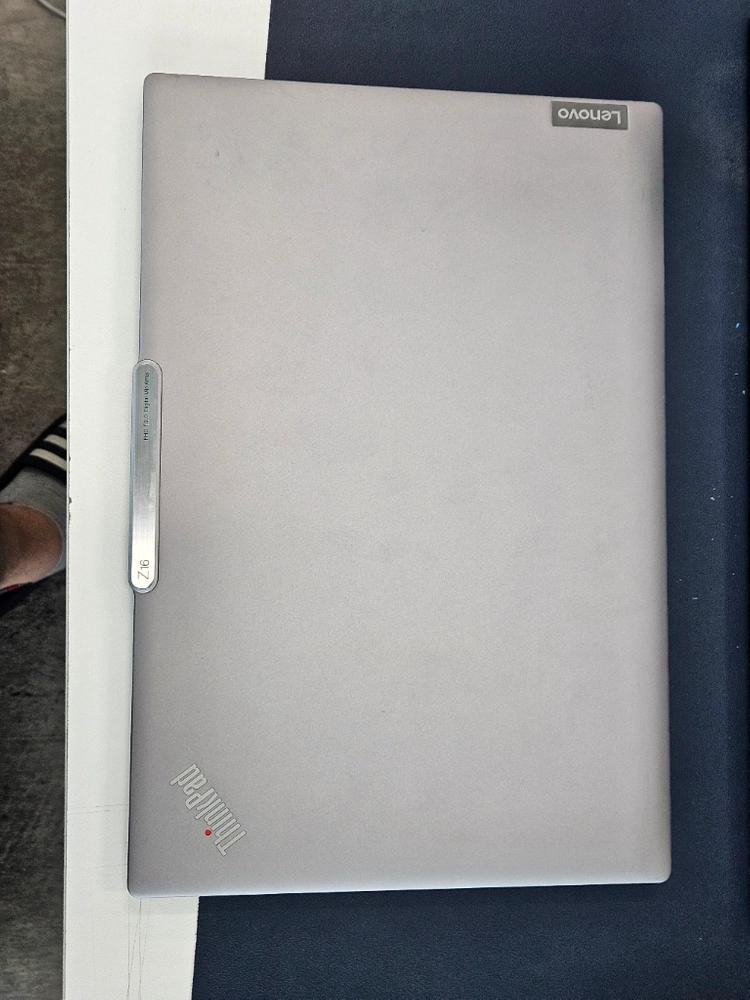 레노버 Z16 라이젠7 PRO 6850H RX6500M 고성능 노트북 이미지