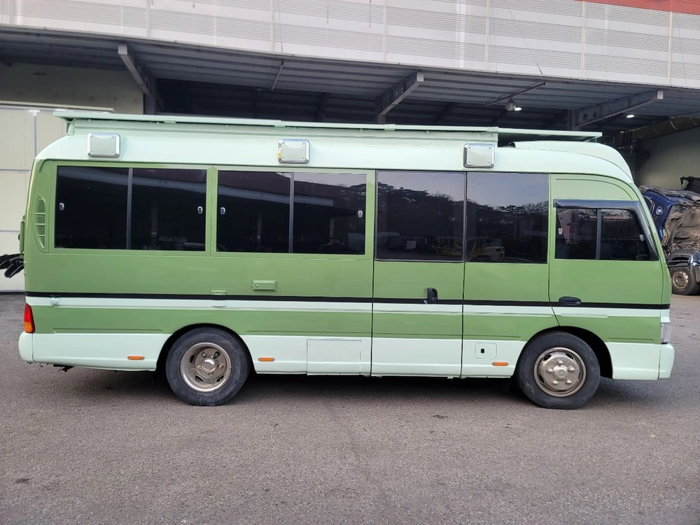 캠핑카 카운티 숏바디 캠핑카 / 대용량 22kWh 인산철 / 태양광 1650W / 장박용 이미지