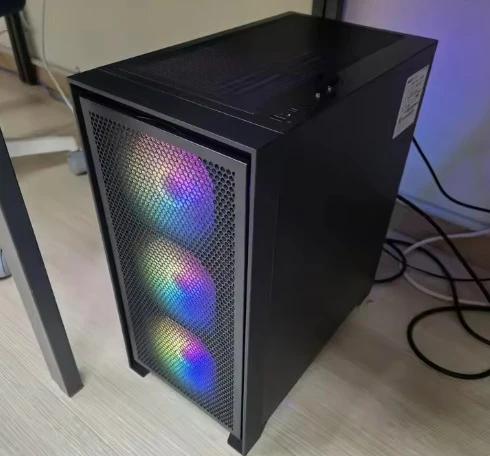 라이젠 9800X3D 반본체 게이밍 PC 컴퓨터 - 안심되는 중고거래