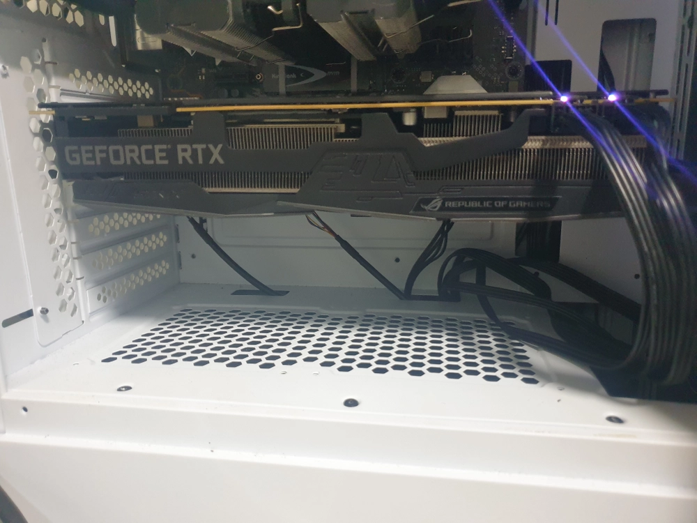 2080ti 11GB 로그스트릭스 화요일까지만 급처 - 안심되는 중고거래
