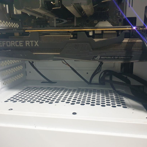 2080ti 11GB 로그스트릭스 이미지