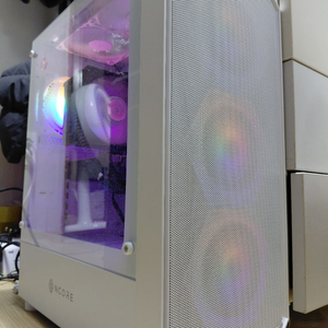 10100F RTX3050 게이밍 컴퓨터 이미지