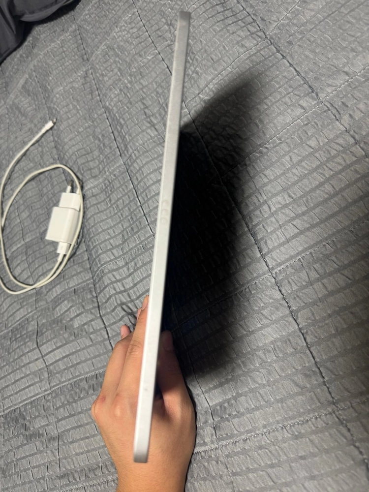 아이패드 실버 A16 128기가 와이파이 + 애플펜슬 USB-C 이미지
