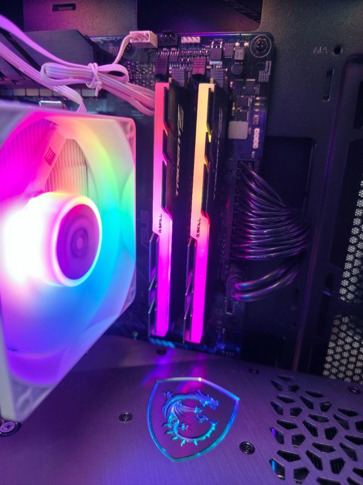 G.SKILL Trident Z RGB DDR4 3600 64GB (32x2) 램 24년 7월 제조 이미지