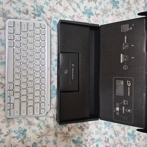 로지텍 mx keys mini 페일 그레이 블루투스 무선 키보드 이미지