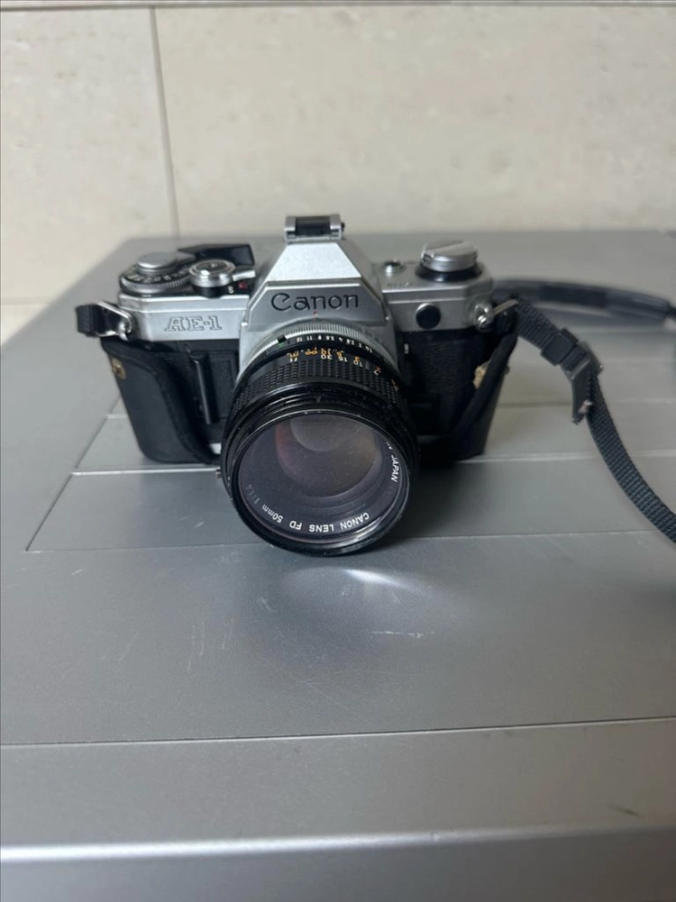 캐논 AE-1 필름 카메라 실버 이미지