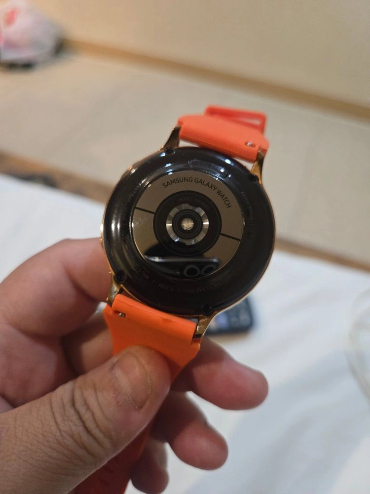 삼성 갤럭시 워치 액티브2(Galaxy Watch Active 2) 이미지