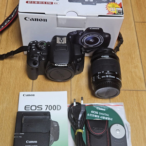 캐논 EOS 700D 번들키트 카메라 판매합니다