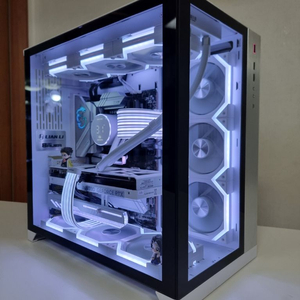 게이밍&작업용 고사양 컴퓨터 i7 14700kf, rtx 5070 ti, z790 팝니다. 이미지