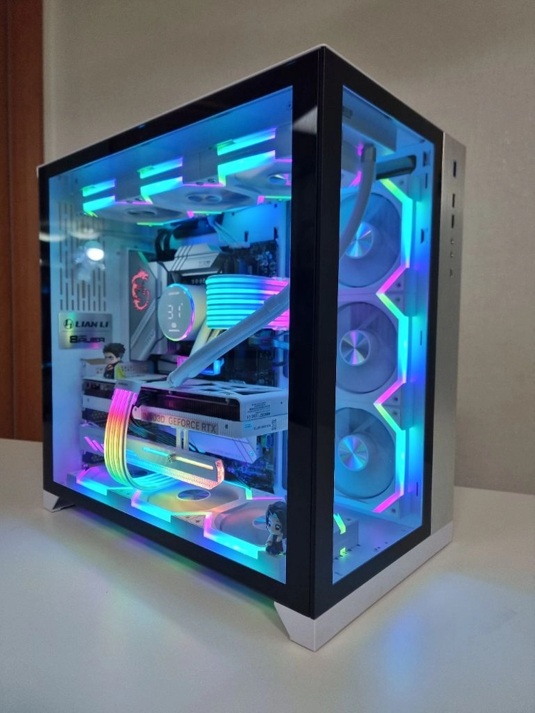 게이밍&작업용 고사양 컴퓨터 i7 14700kf, rtx 5070 ti, z790 팝니다. 이미지
