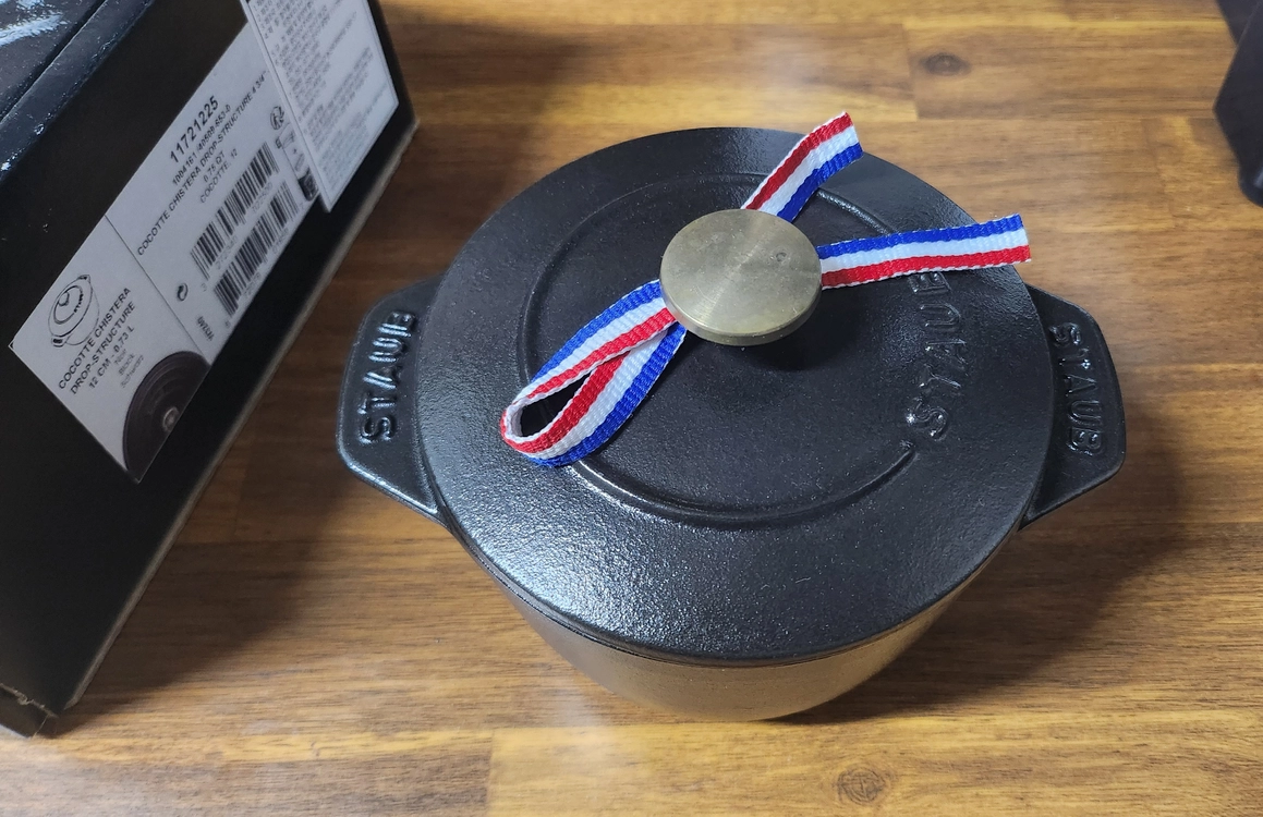 스타우브 라이스꼬꼬떼 블랙 12cm / 무쇠 주물 냄비 르크루제 - 안심되는 중고거래