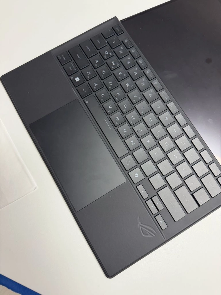 ASUS ROG Flow Z13 2025/395+/64G/1T 이미지