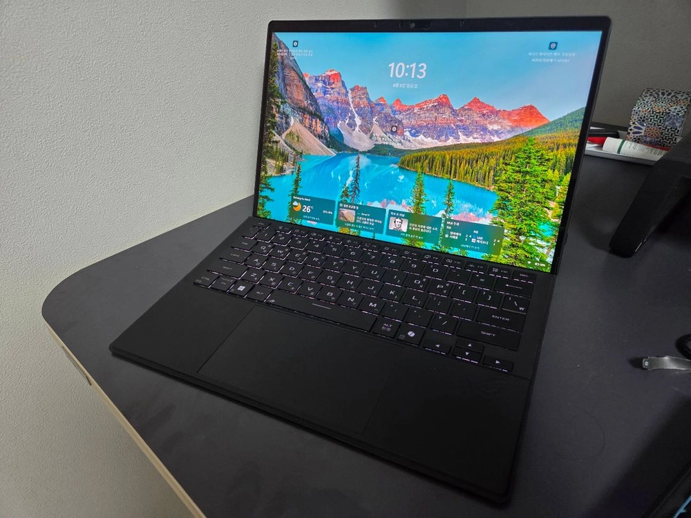 asus rog flow z13 2025 ai max 395 64gb 2tb 이미지