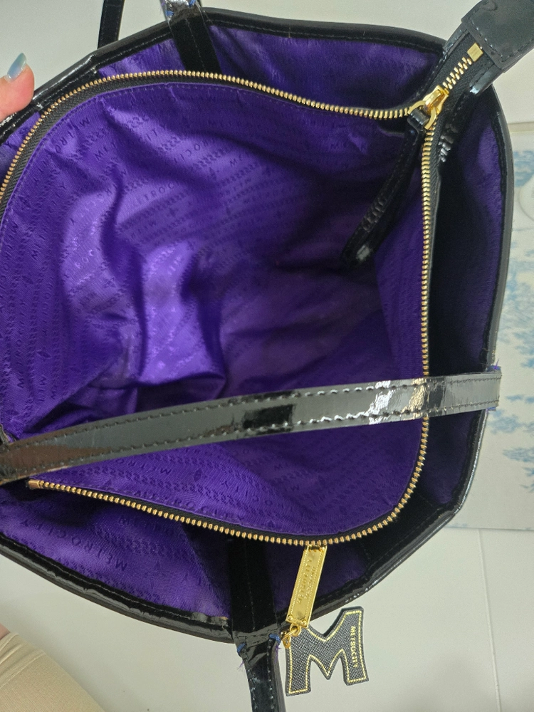메트로시티 블랙 토트백(촬영소품) 이미지