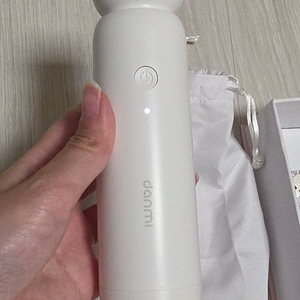 단미 무선 전동 발각질 제거기 화이트색상 이미지