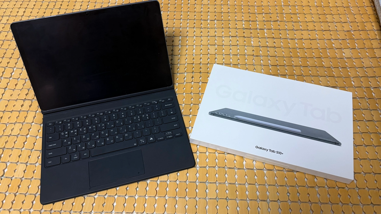 갤럭시 탭 s10플러스 wifi 256 블랙+정품 키보드케이스 이미지