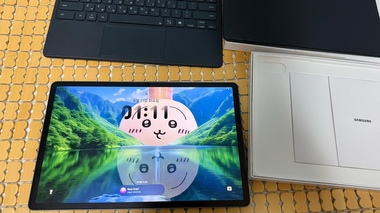 갤럭시 탭 s10플러스 wifi 256 블랙+정품 키보드케이스 이미지