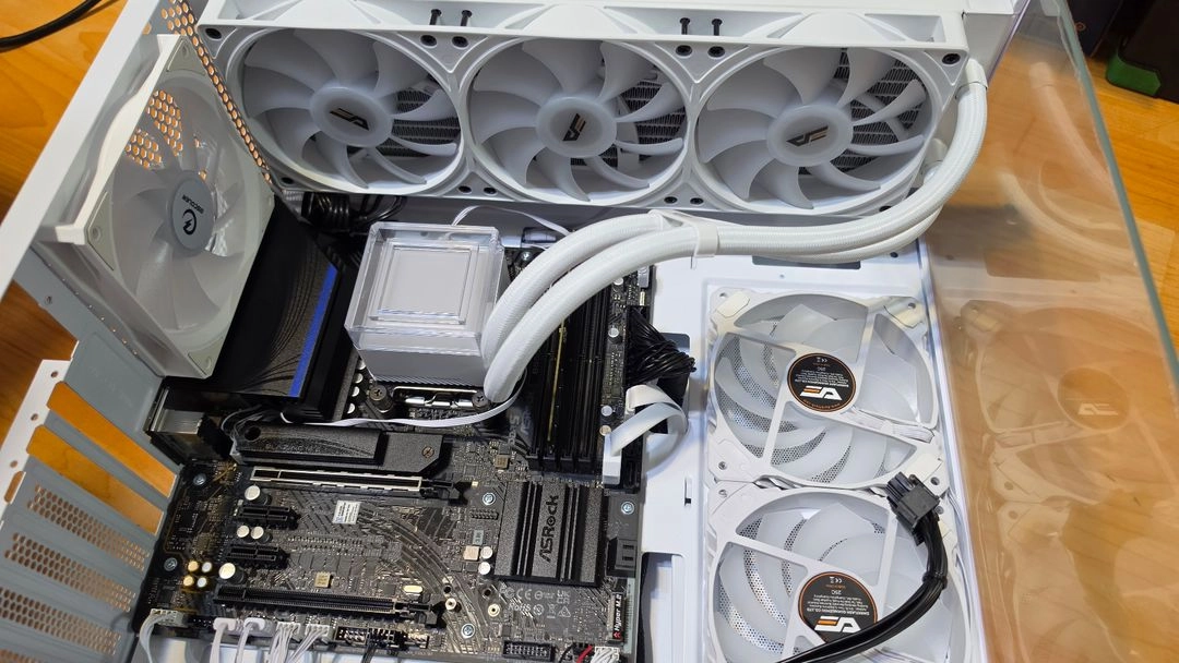 라이젠 7800x3d rtx3080 컴퓨터 본체 이미지