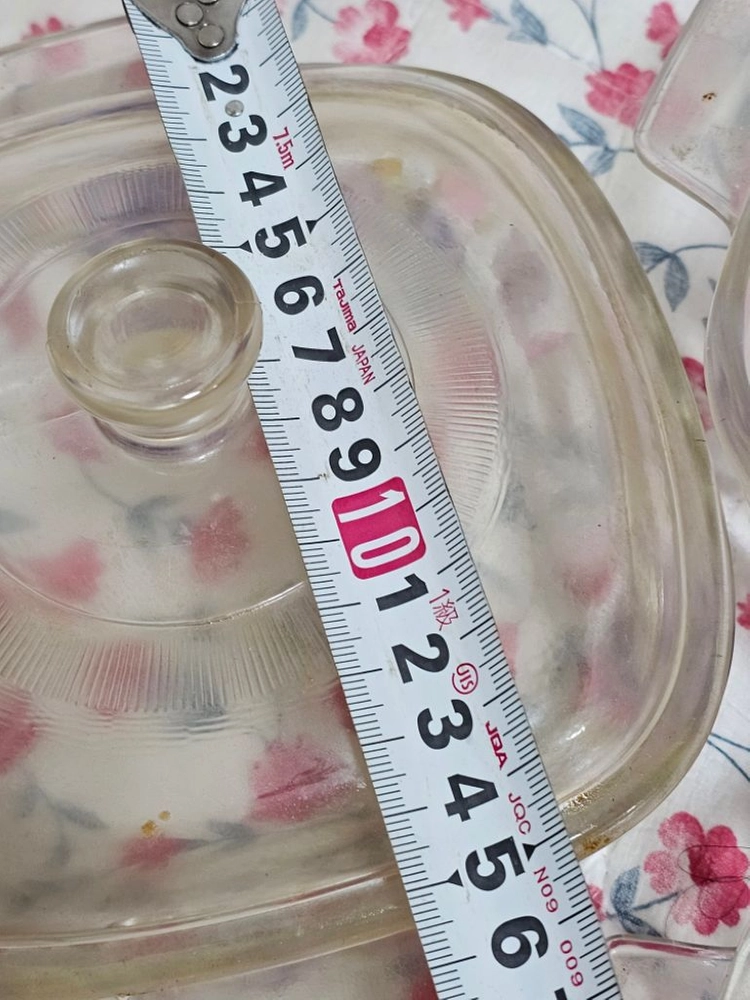 사각 반찬.국 음식데코접시 뚜껑있는 그릇 이미지