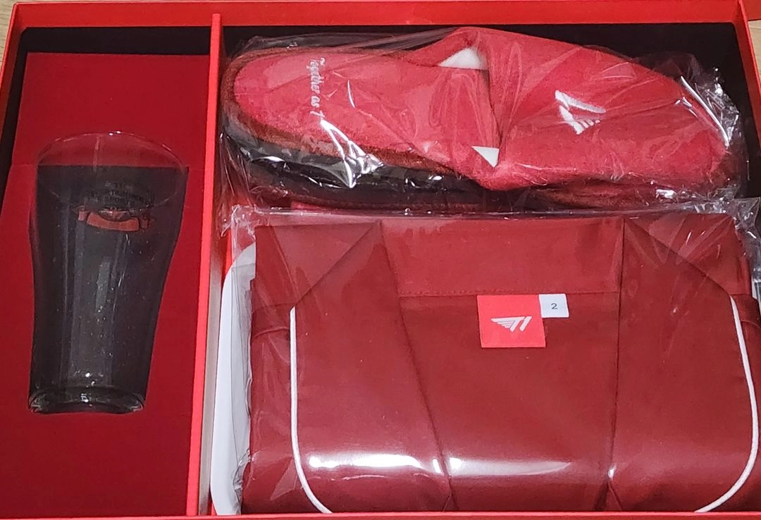 티원 홈치어링세트 (사이즈 L~XL, 현재 티원샵에서 판매중인상품) TI HOME CHEERING SET 새 상품 이미지